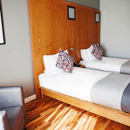 Ramada By Wyndham Belfast Hotel Eksteriør billede