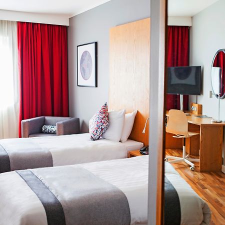 Ramada By Wyndham Belfast Hotel Eksteriør billede