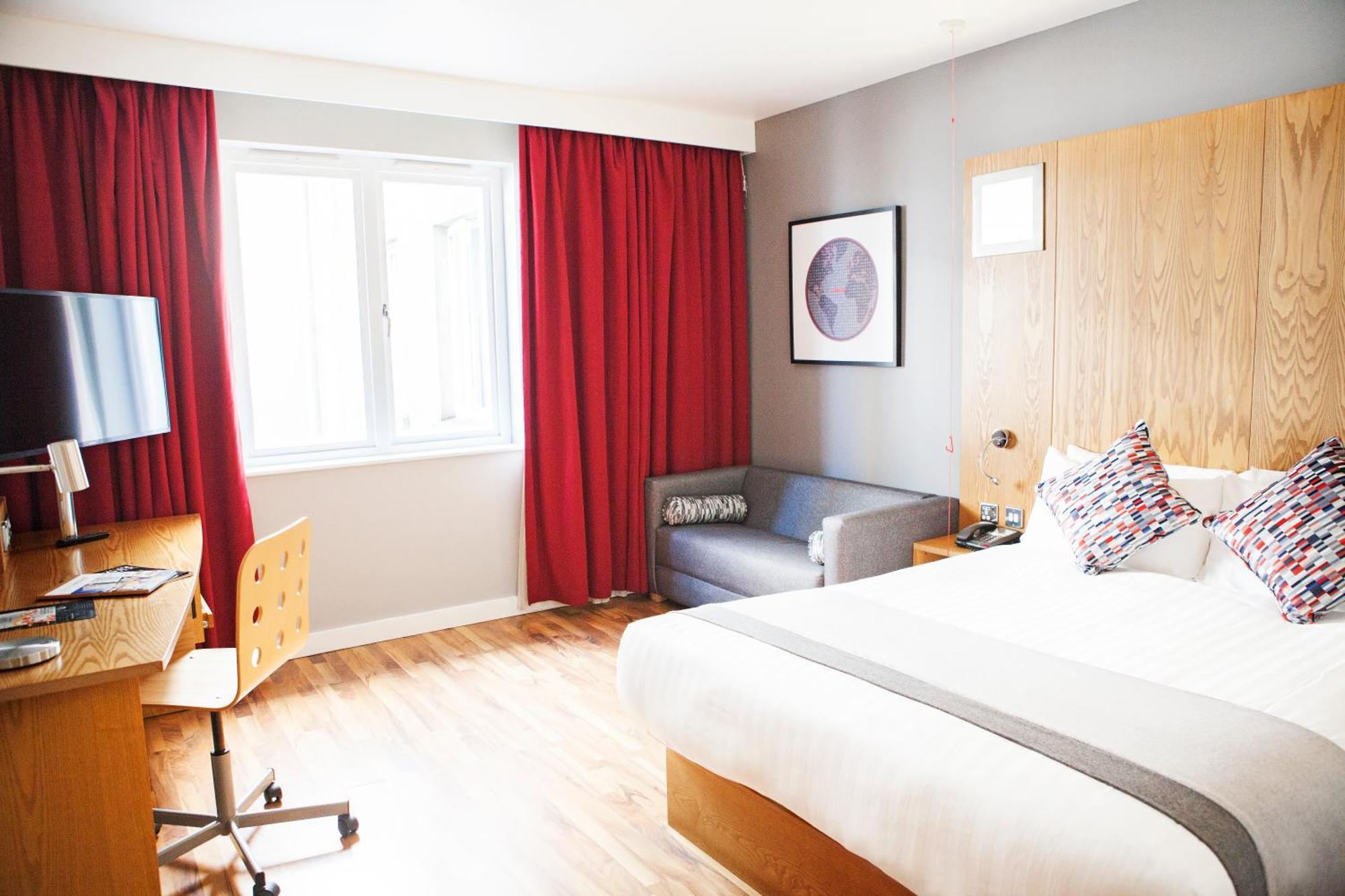 Ramada By Wyndham Belfast Hotel Eksteriør billede
