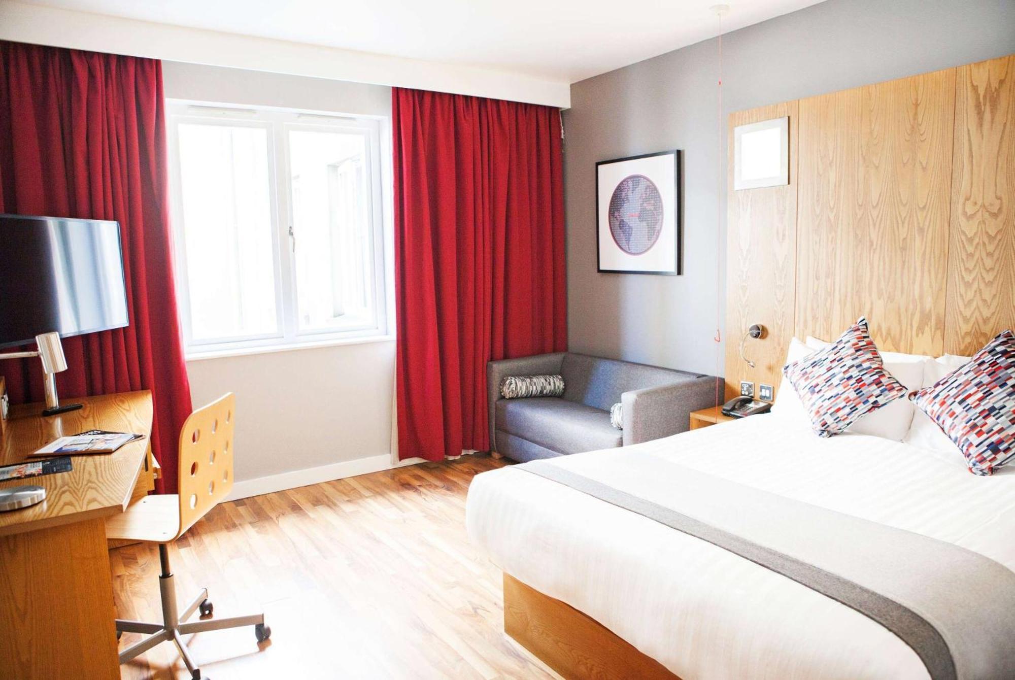 Ramada By Wyndham Belfast Hotel Eksteriør billede