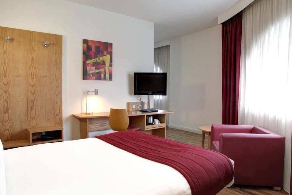 Ramada By Wyndham Belfast Hotel Eksteriør billede
