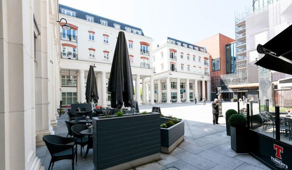 Ramada By Wyndham Belfast Hotel Eksteriør billede